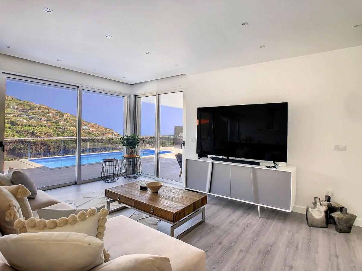 Wild River Villa By Lovelystay Ribeira Brava Bagian luar foto